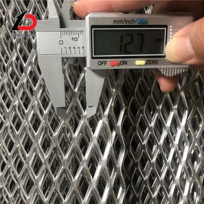 Customized Size 304 201 310 316 Aluminum Stainless Steel Expanded Metal Mesh For Wall Facade